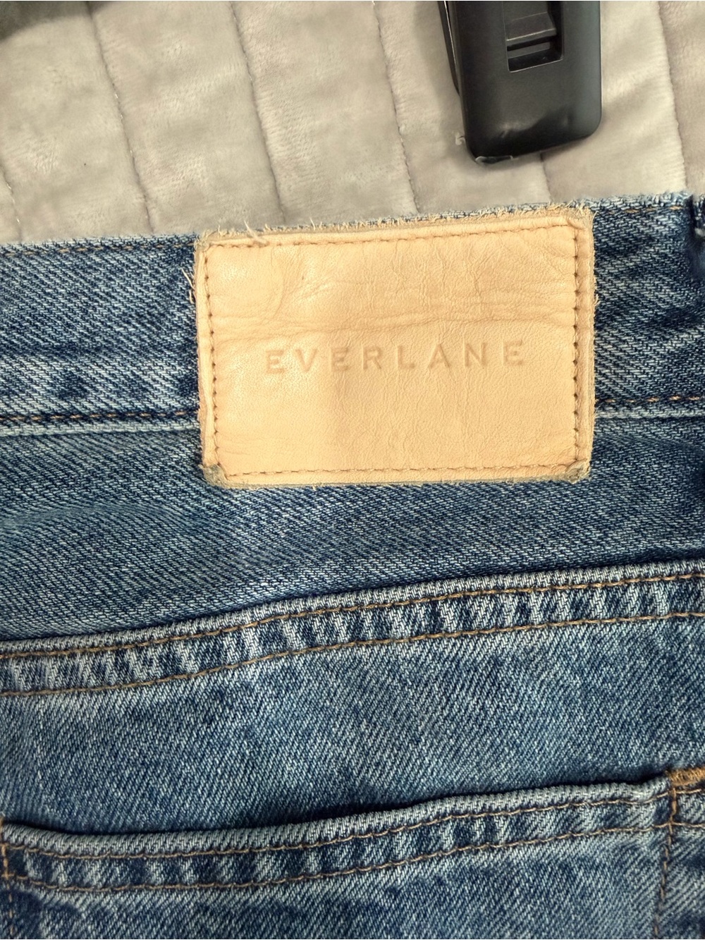 Everlane Medium Blue Button-Fly Jeans with Tan Stitching - Picture 5 of 5